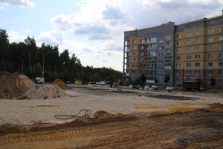 Бульвар в МКР-15 - 19.jpg